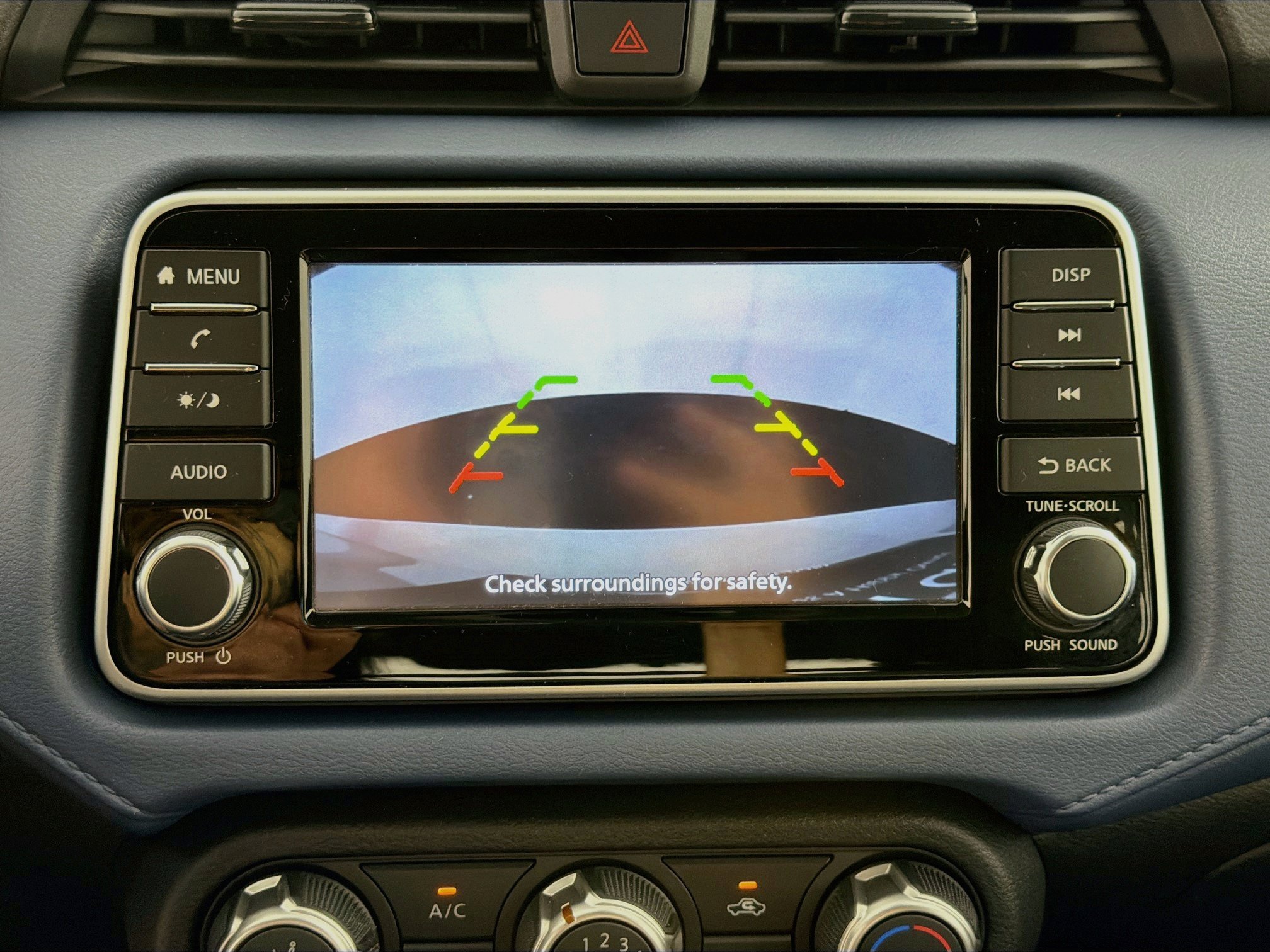 Used 2025 Nissan Versa SV FWD image 22