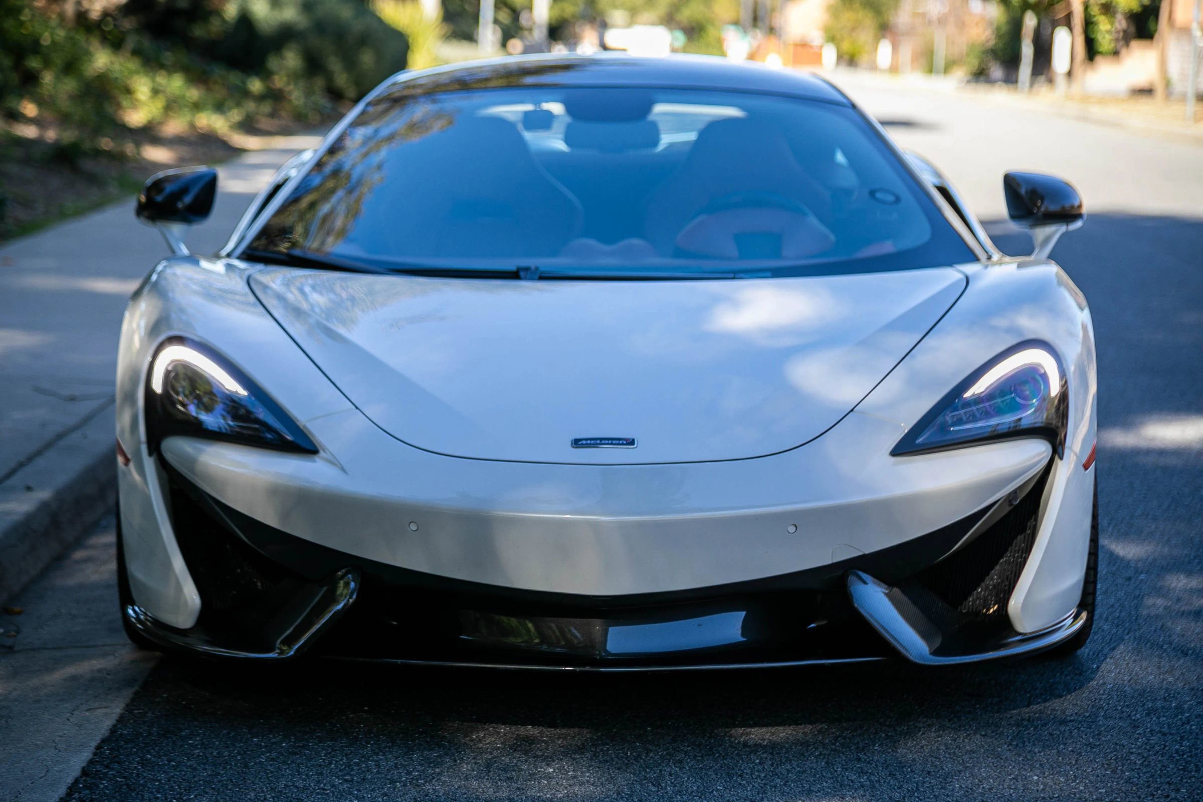 Used 2016 McLaren 570S Coupe image 2