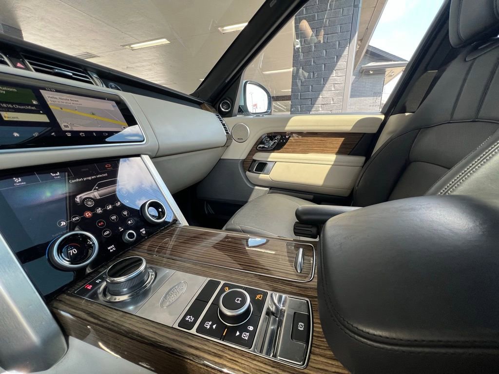 Used 2018 Land Rover Range Rover HSE image 52