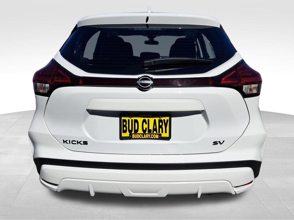 Used 2023 Nissan Kicks SV image 5