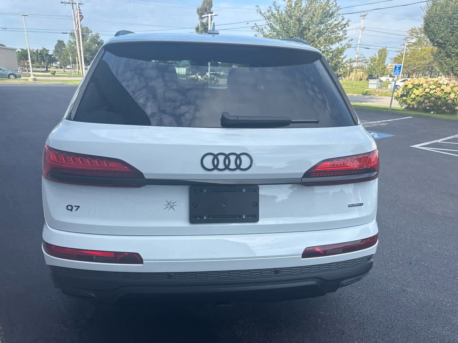 New 2026 Audi Q7 2.0T Premium image 7