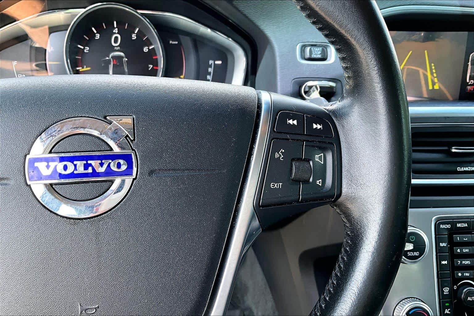 Used 2017 Volvo S60 T5 Inscription FWD image 25