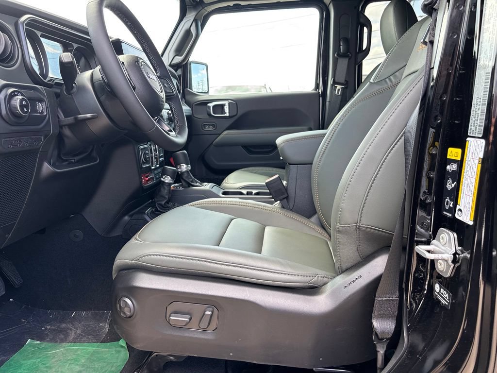 New 2026 Jeep Gladiator Mojave AWD/4WD image 13