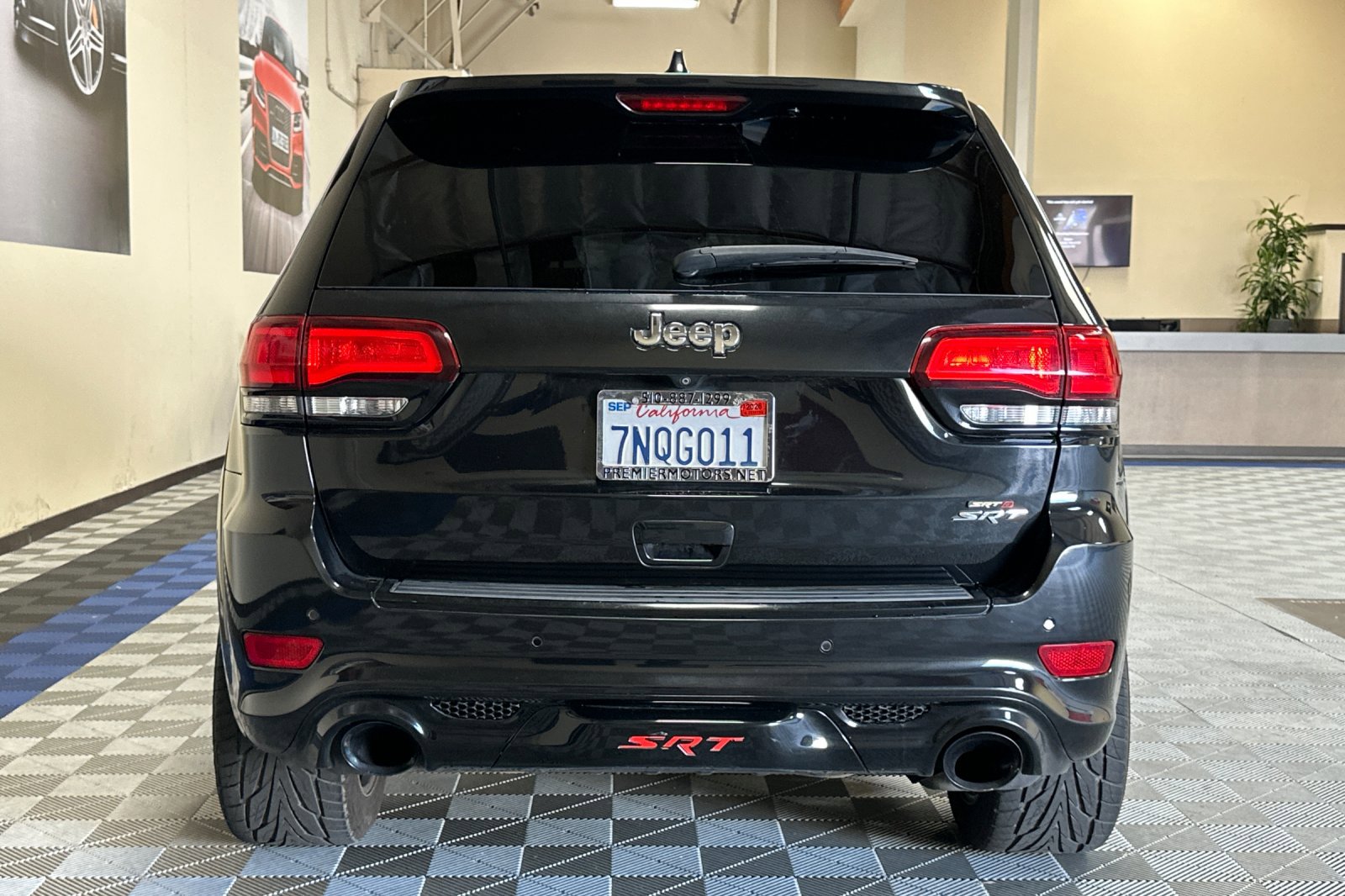 Used 2015 Jeep Grand Cherokee SRT w/ Trailer Tow Group IV image 5