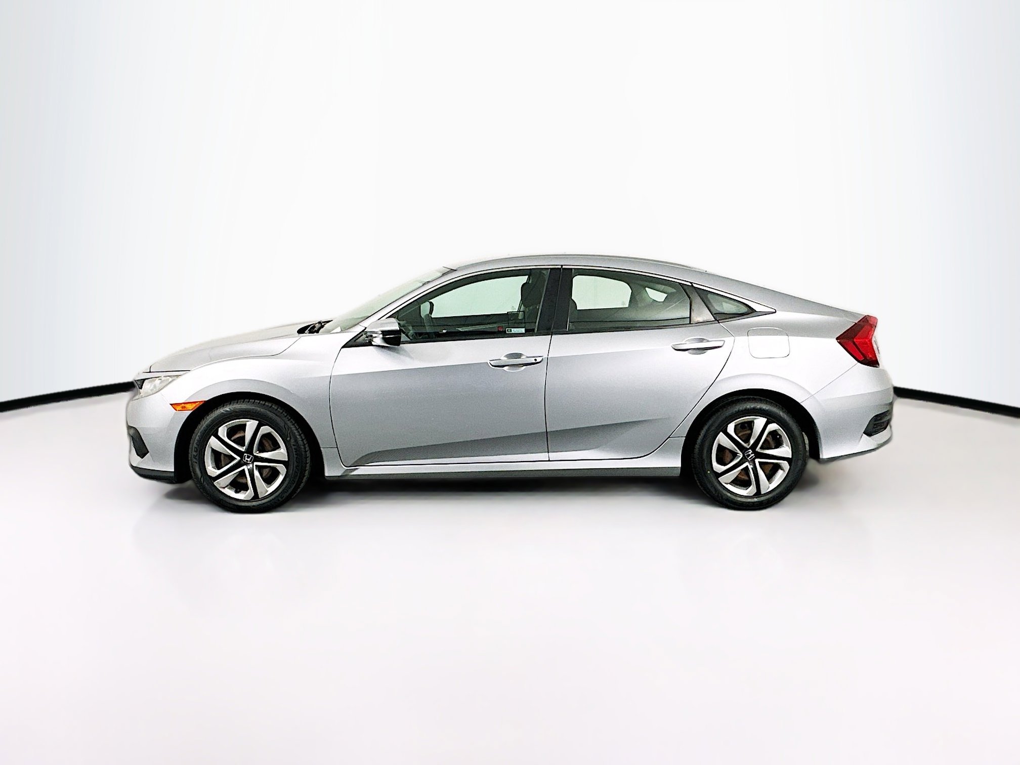 Used 2018 Honda Civic LX image 4
