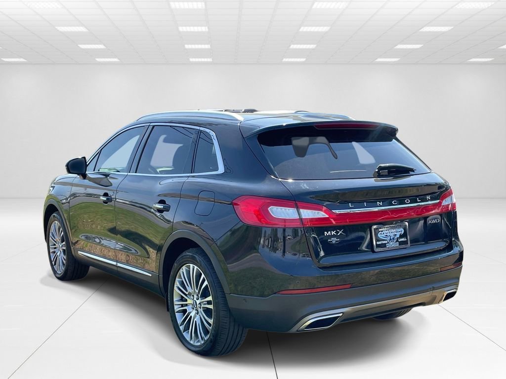 Used 2017 Lincoln MKX Reserve AWD/4WD image 4