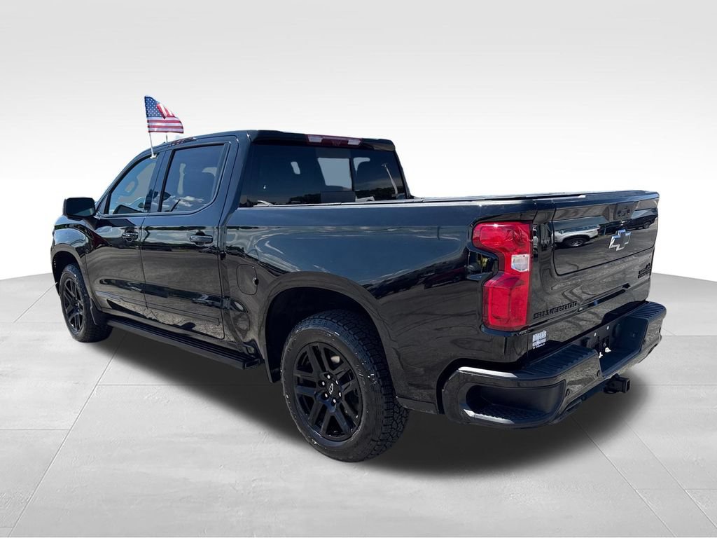 Used 2025 Chevrolet Silverado 1500 High Country w/ Midnight Edition AWD/4WD image 8