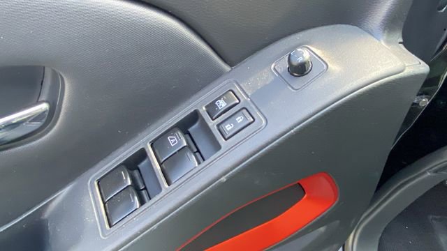 Used 2022 Nissan Frontier Pro-X image 17