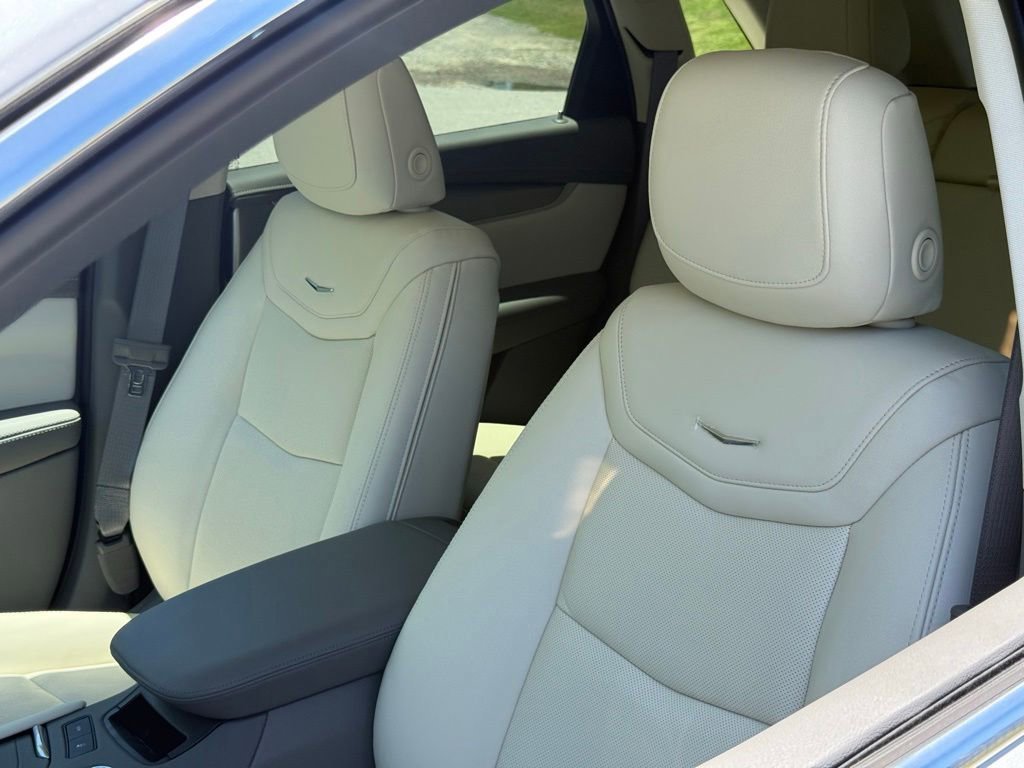 New 2026 Cadillac XT5 Premium Luxury FWD image 15