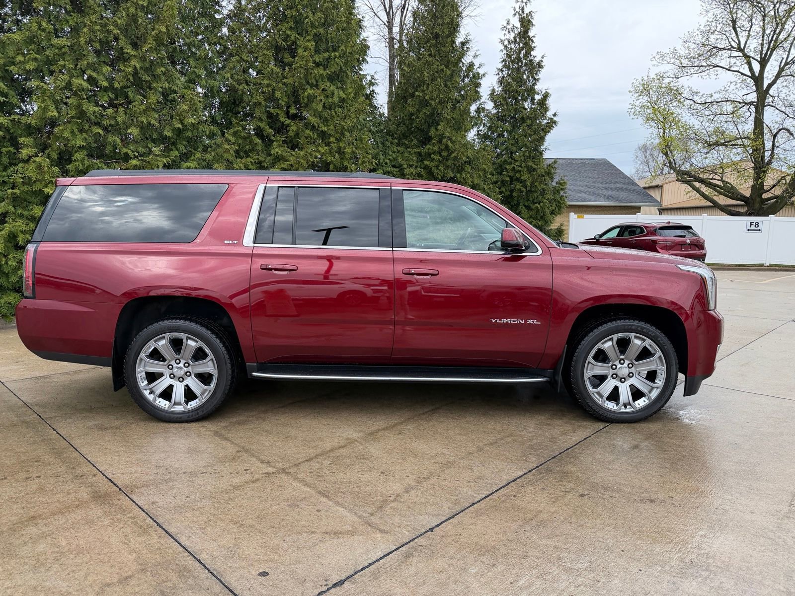 Used 2020 GMC Yukon XL SLT w/ Open Road Package image 33