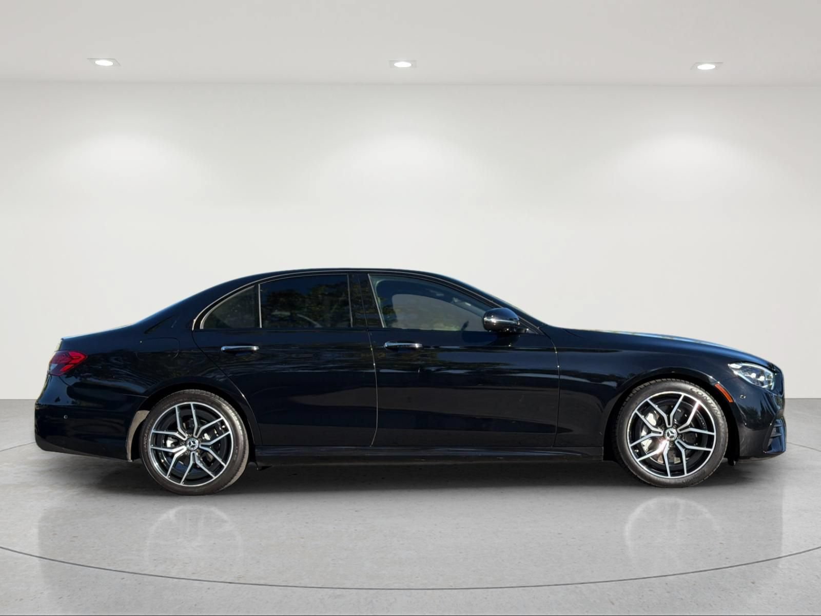 Used 2022 Mercedes-Benz E 350 Sedan image 6