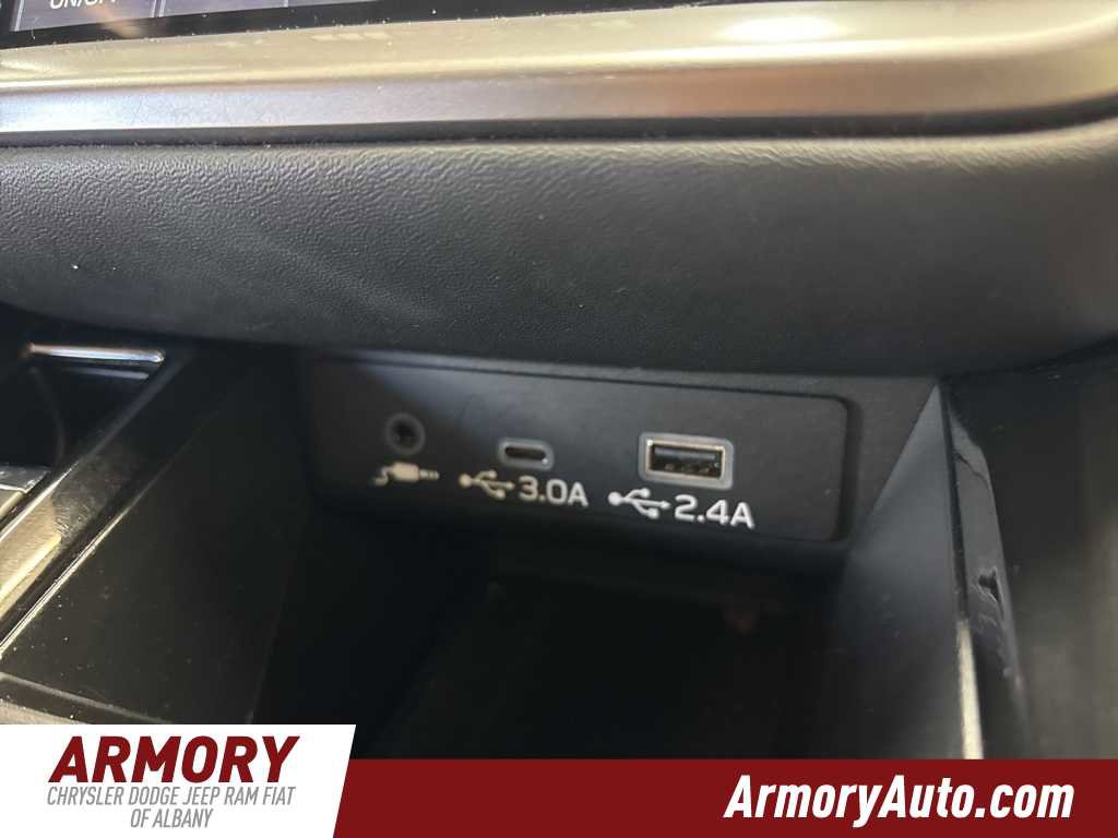 Used 2023 Subaru Outback Premium image 21