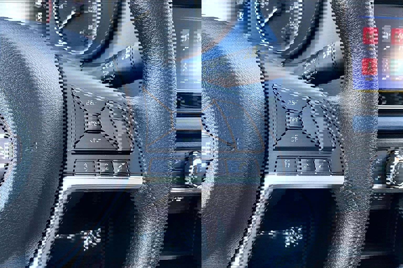 Used 2025 Nissan Versa SV image 17