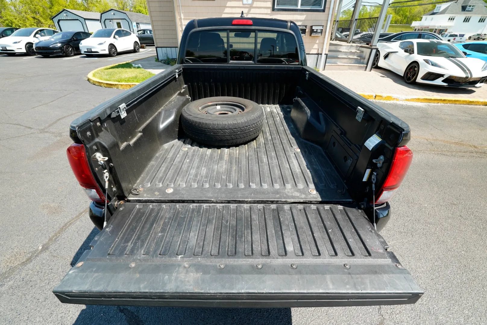 Used 2019 Toyota Tacoma SR w/ SR Convenience Package AWD/4WD image 23