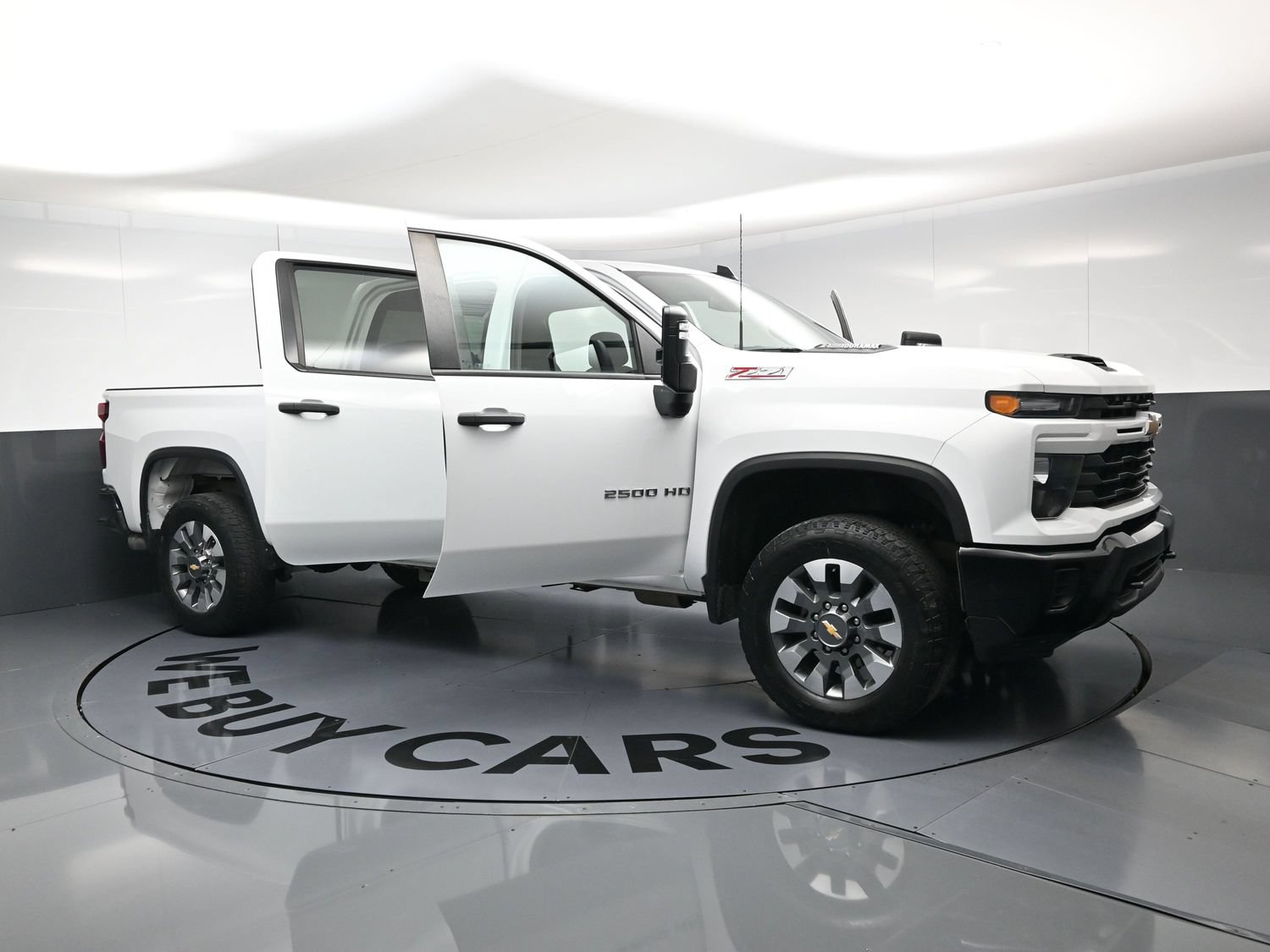 Used 2024 Chevrolet Silverado 2500 Custom w/ Custom Value Package AWD/4WD image 23