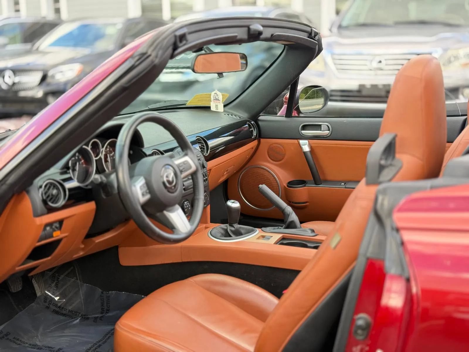 Used 2007 MAZDA MX-5 Miata Grand Touring w/ Premium Pkg RWD image 15