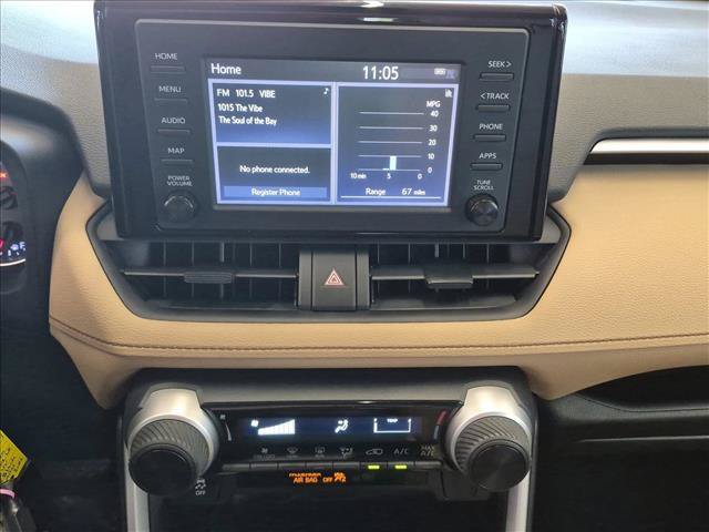 Used 2019 Toyota RAV4 LE FWD image 13
