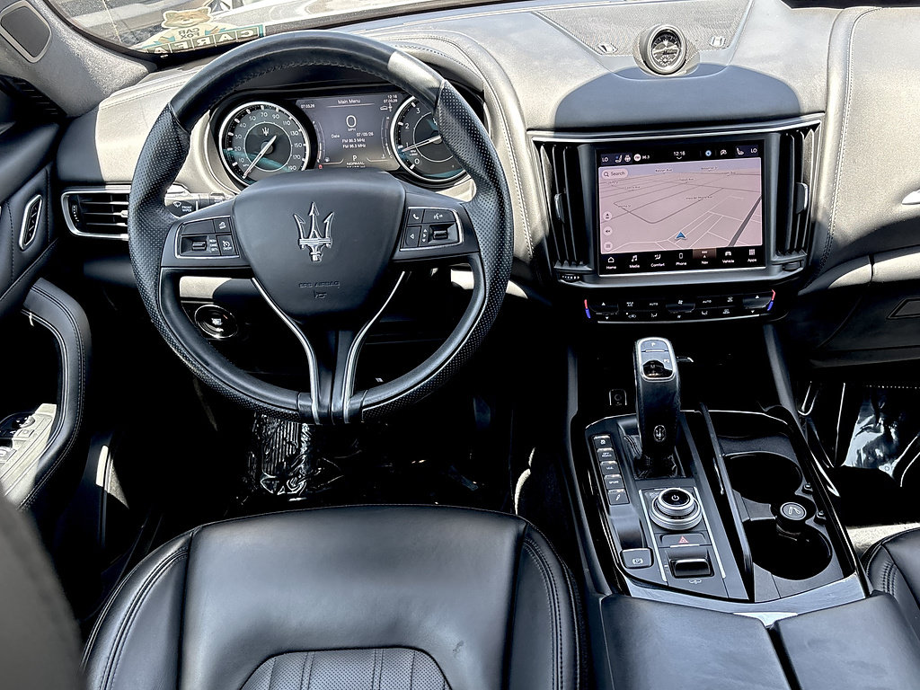 Used 2022 Maserati Levante Modena AWD/4WD image 24