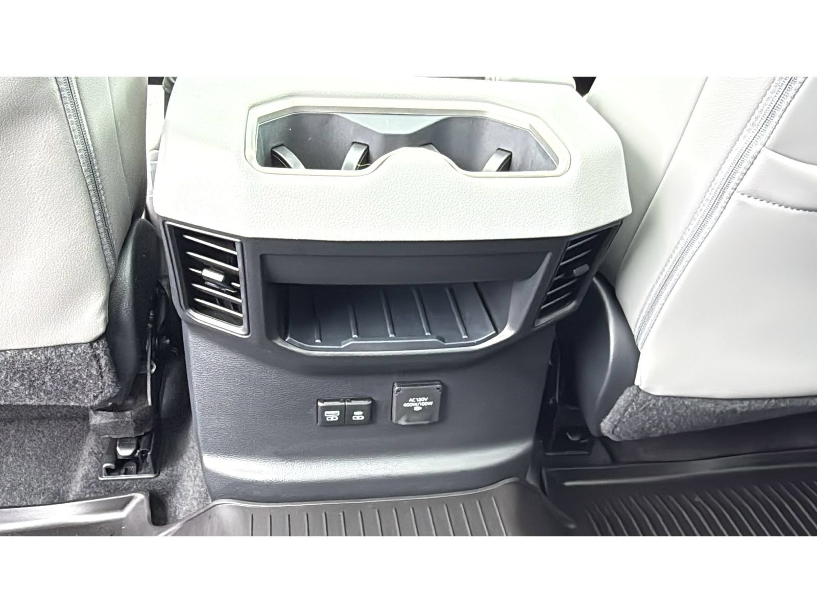 Used 2024 Toyota Tundra Limited w/ TRD Off-Road Package AWD/4WD image 33