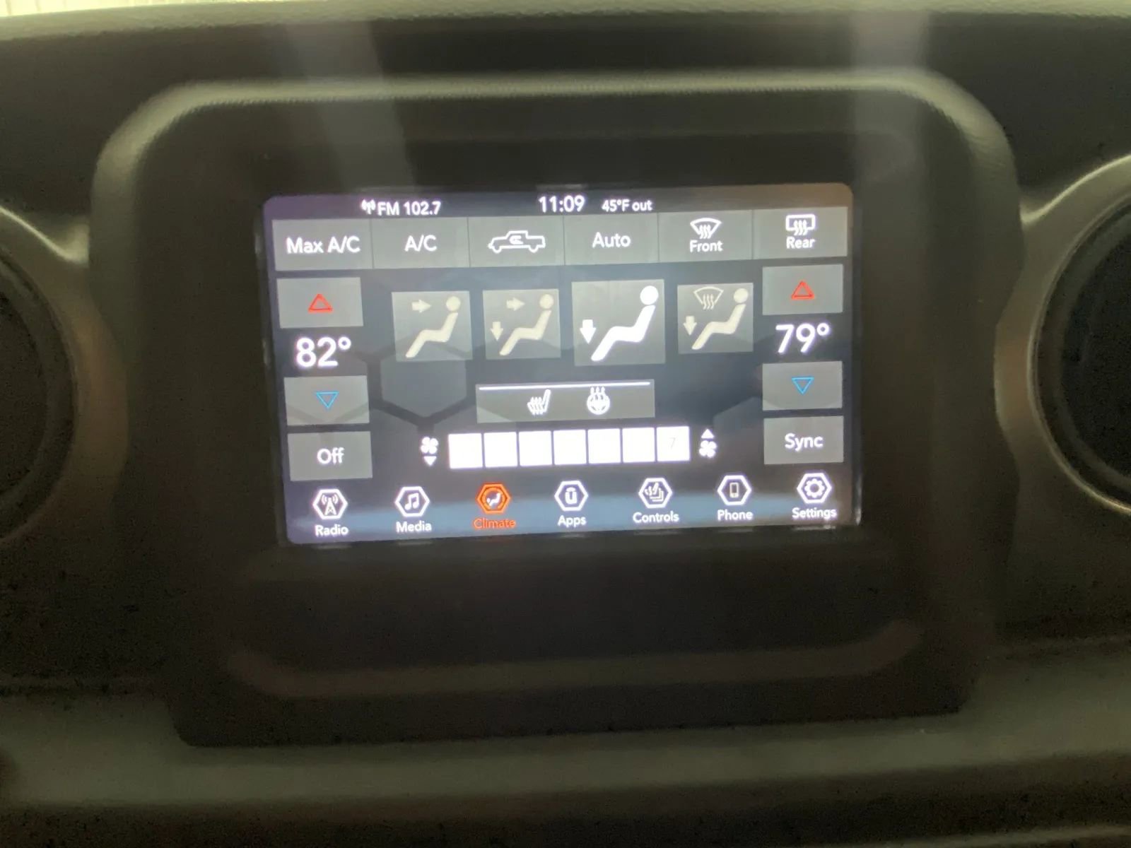 Used 2021 Jeep Gladiator Sport AWD/4WD image 31