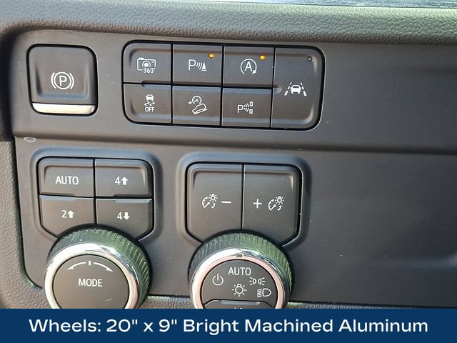 Used 2026 Chevrolet Tahoe Z71 w/ Comfort Package AWD/4WD image 17