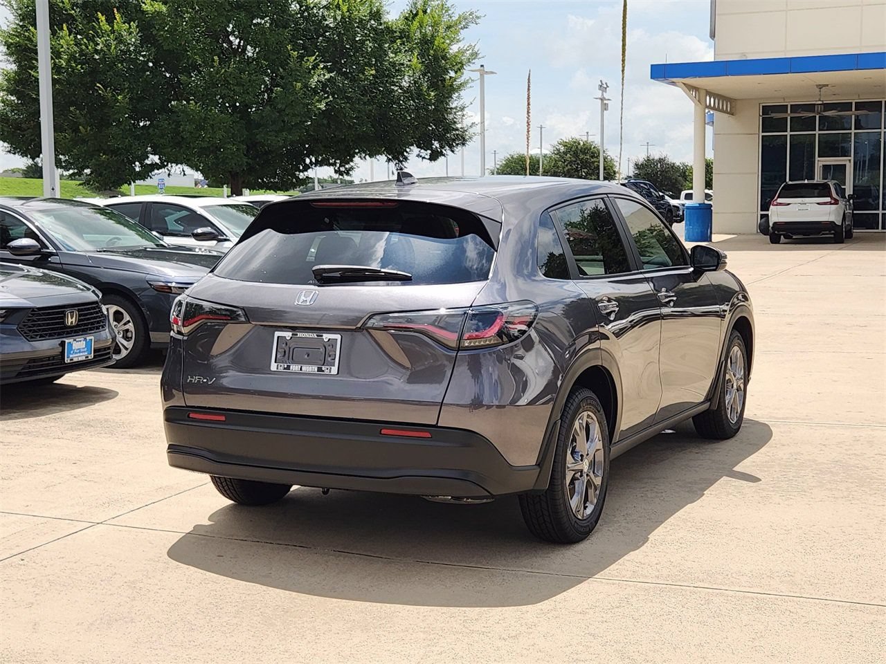 New 2027 Honda HR-V LX image 3