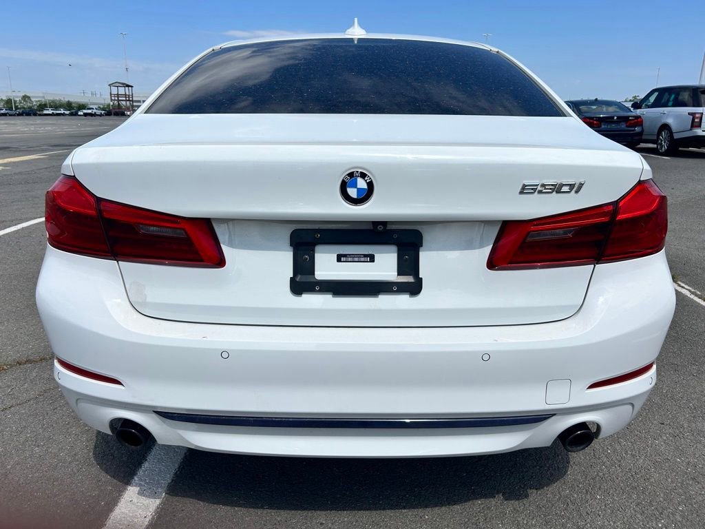 Used 2018 BMW 530i RWD image 6