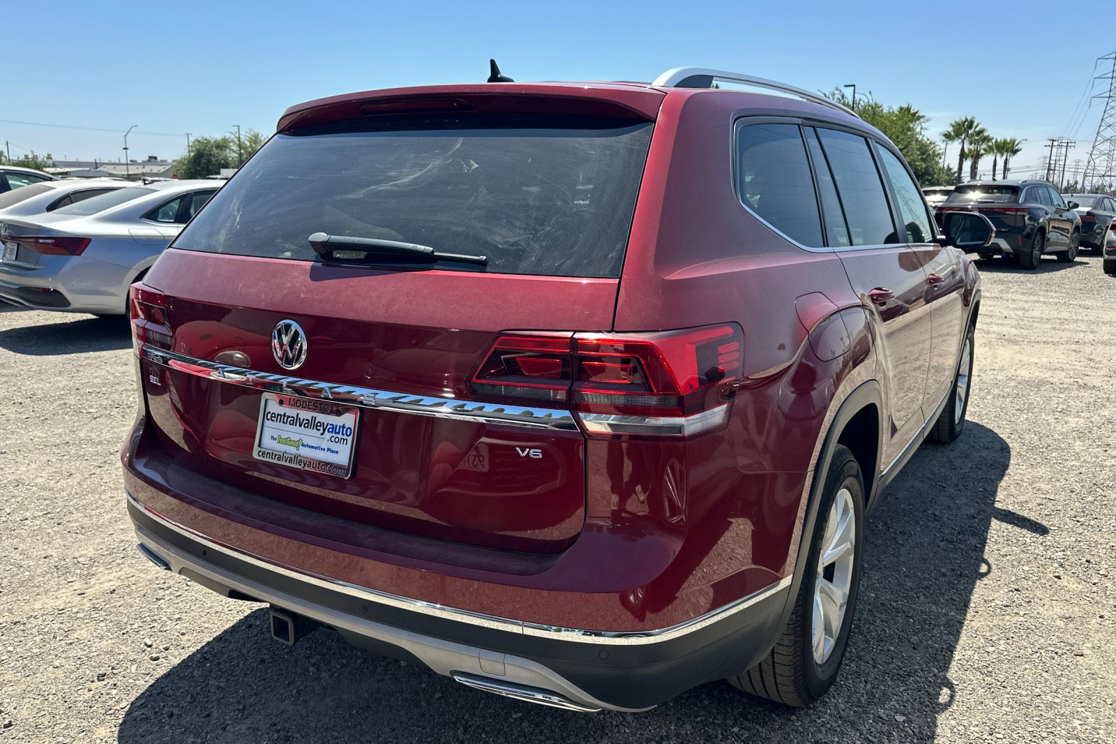 Used 2018 Volkswagen Atlas SEL FWD image 5