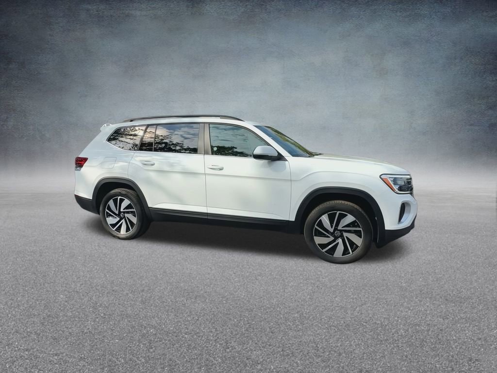 Used 2025 Volkswagen Atlas SE image 26