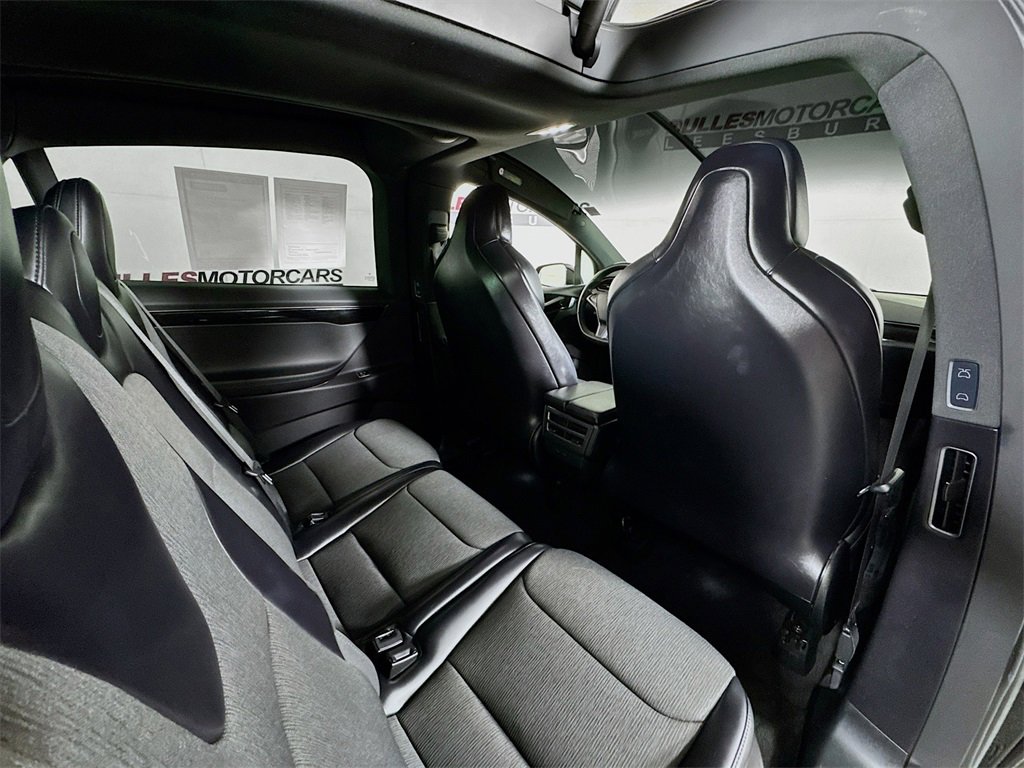 Used 2018 Tesla Model X 100D image 26