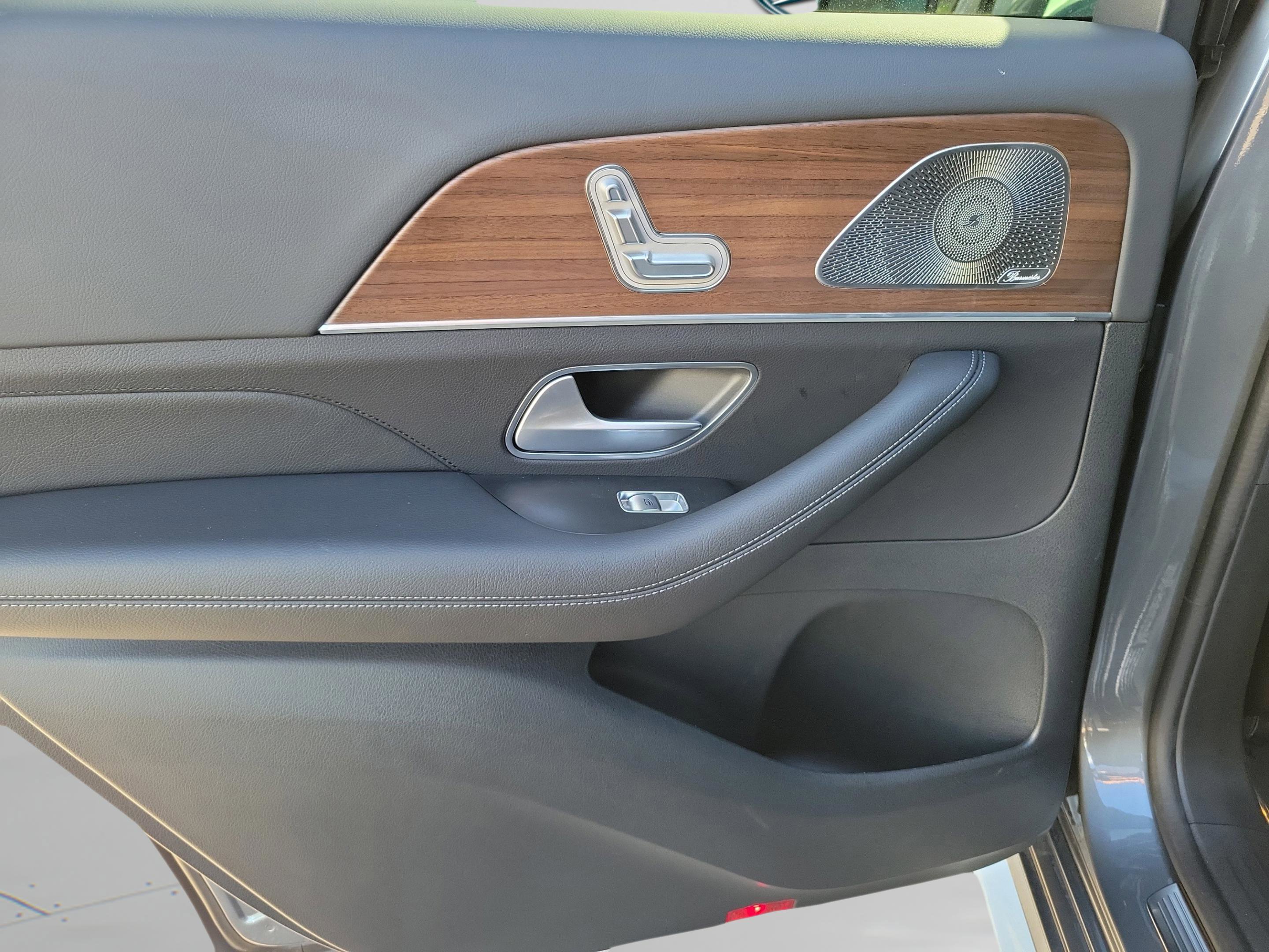 Certified 2025 Mercedes-Benz GLS 450 GLS 450 image 26