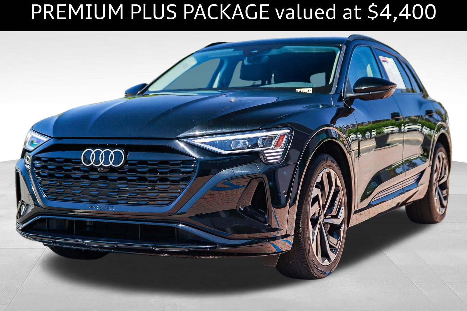 Certified 2024 Audi Q8 e-tron Premium Plus w/ Premium Plus Package AWD/4WD image 3