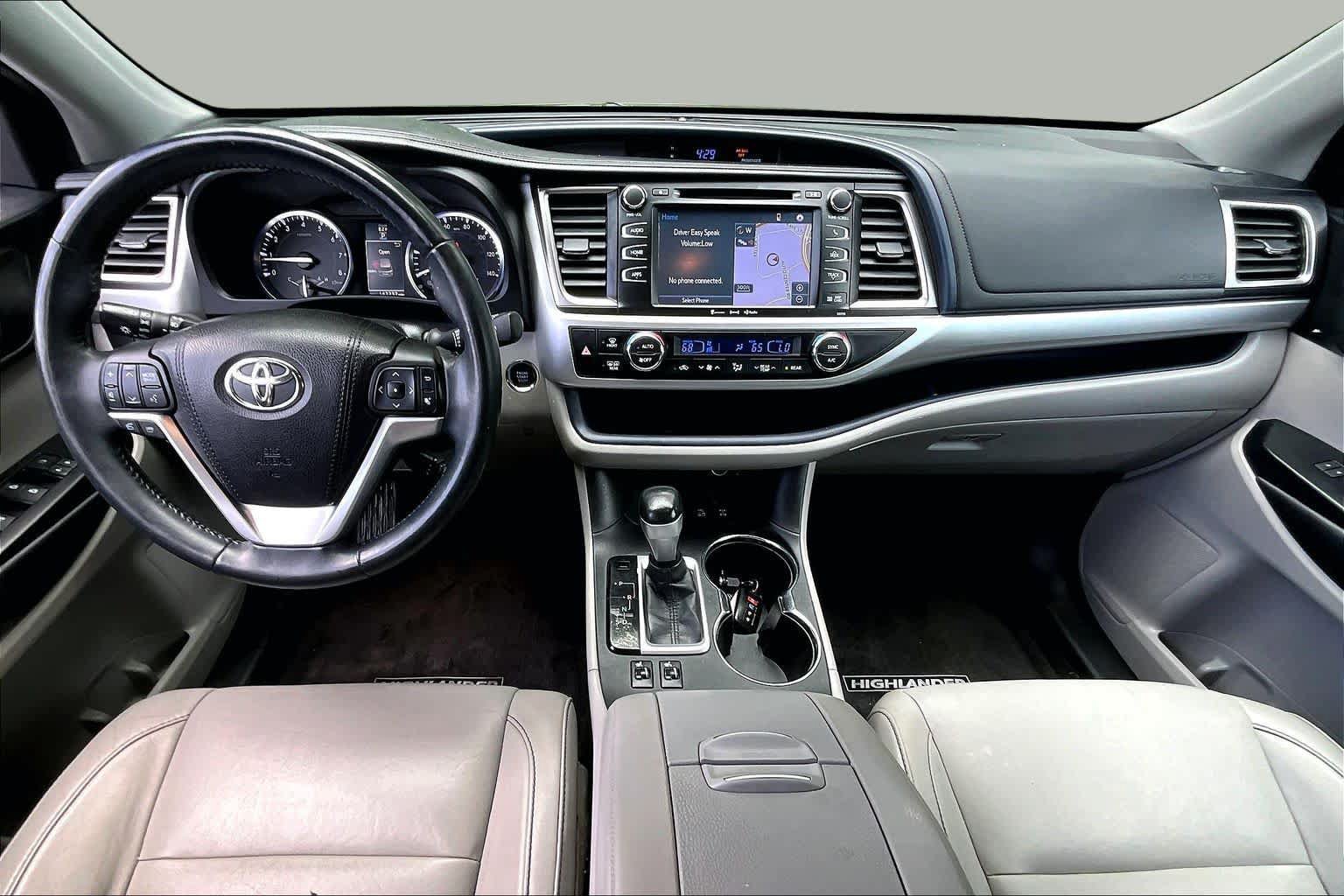 Used 2016 Toyota Highlander XLE AWD/4WD image 15