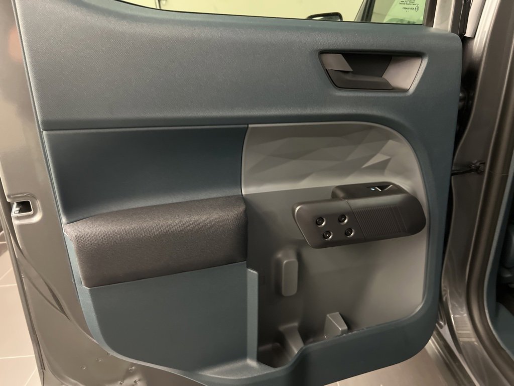 New 2025 Ford Maverick XL image 29