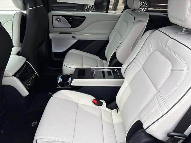 New 2025 Lincoln Aviator Black Label w/ Black Label Special Edition image 19