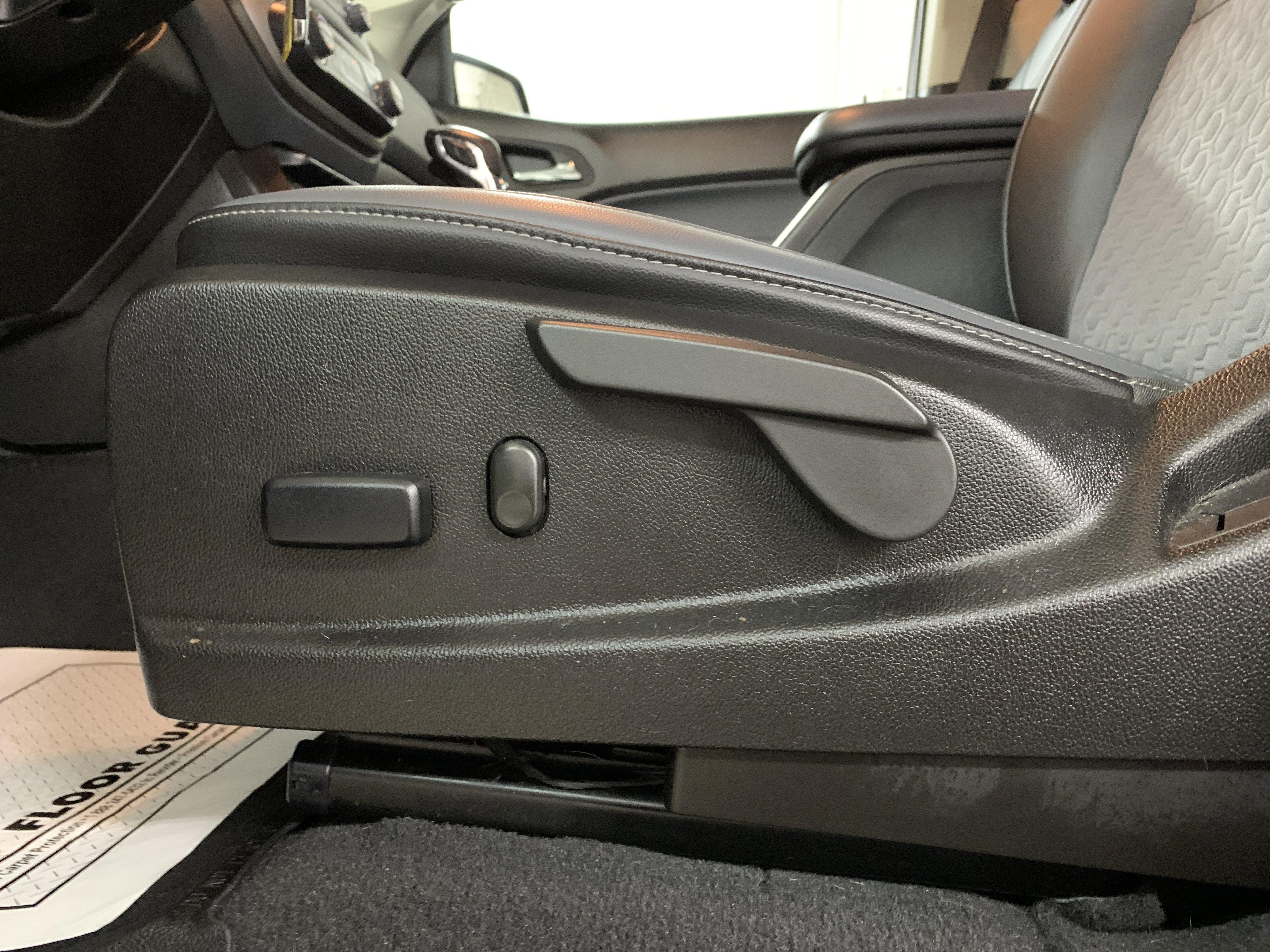 Used 2022 Chevrolet Colorado Z71 image 14