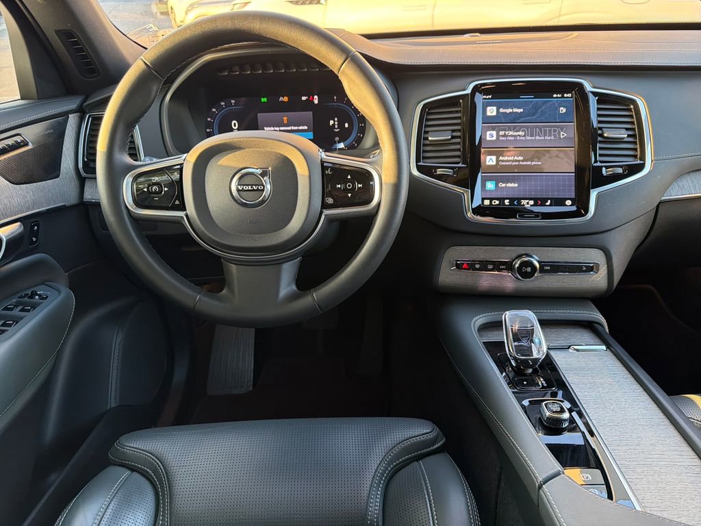 Used 2023 Volvo XC90 B6 Ultimate w/ Protection Package Premier AWD/4WD image 2