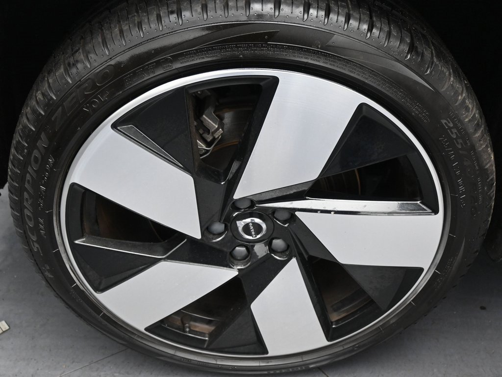 Used 2023 Volvo XC40 Recharge Ultimate w/ Protection Package Premier image 37