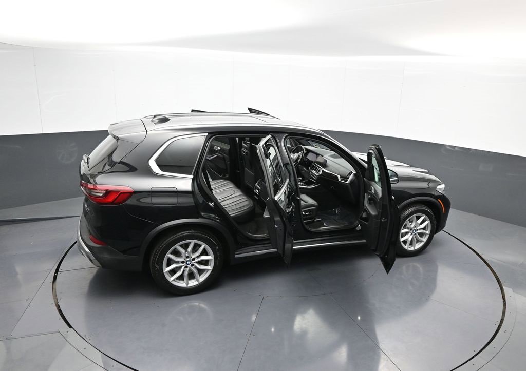Used 2020 BMW X5 xDrive40i w/ Convenience Package image 49