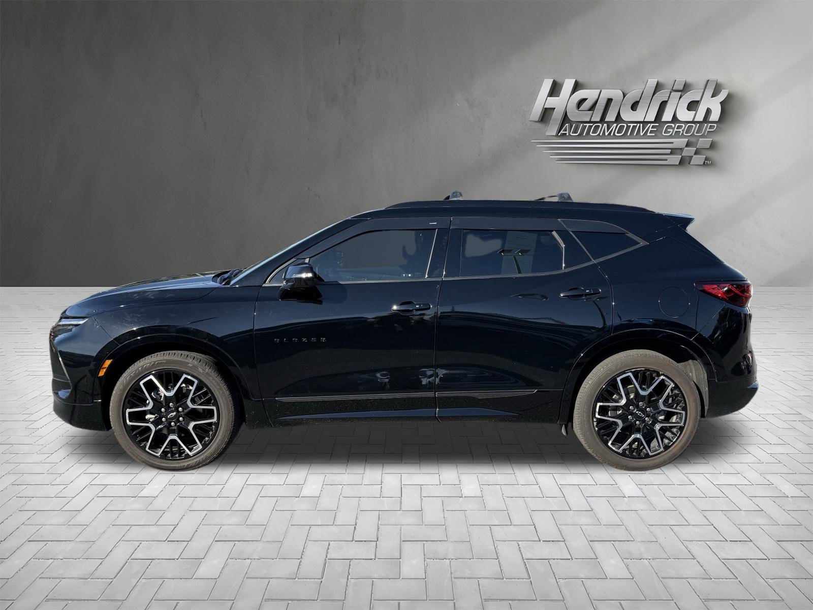 Used 2024 Chevrolet Blazer RS w/ Driver Confidence II Package FWD image 8