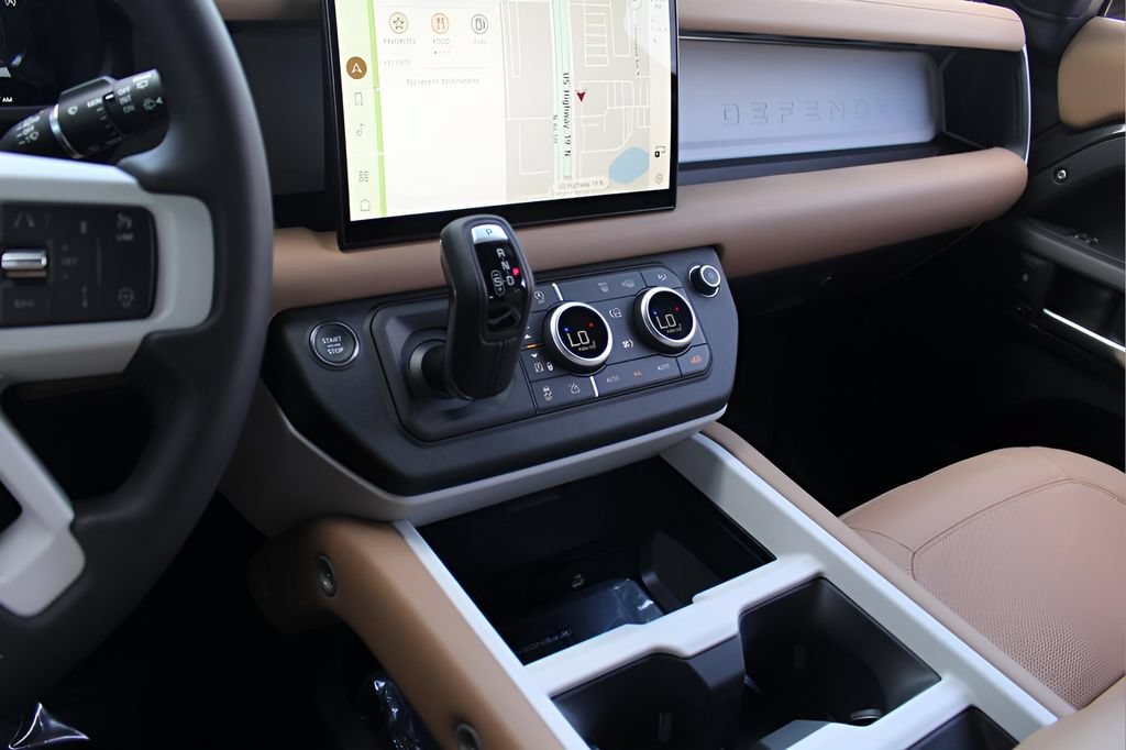 New 2025 Land Rover Defender 110 S AWD/4WD image 27