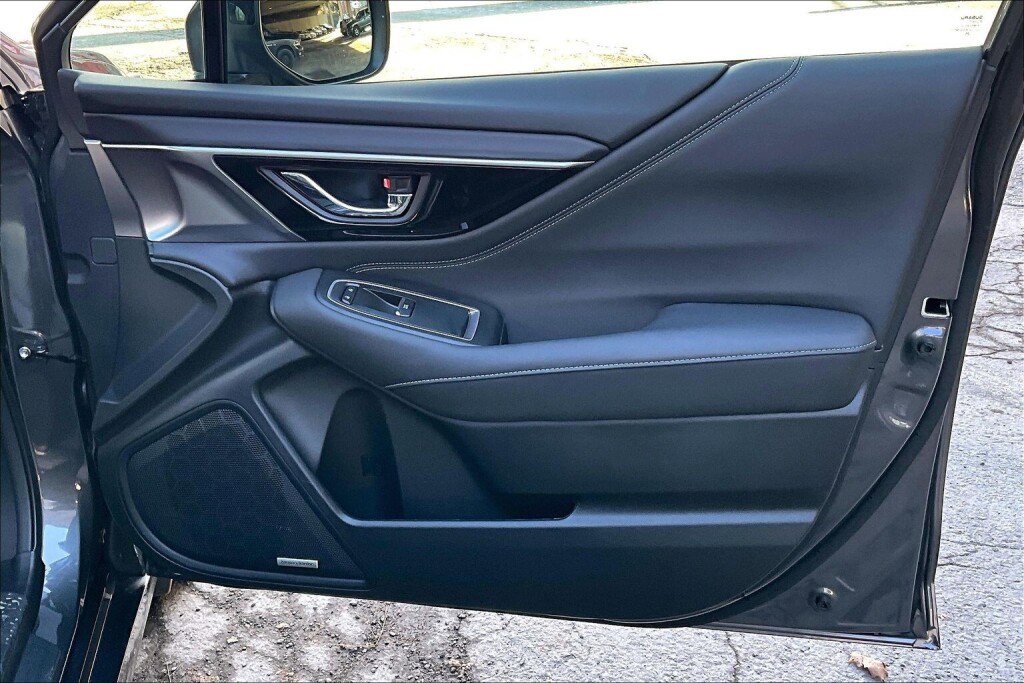 Used 2025 Subaru Legacy Limited AWD/4WD image 14