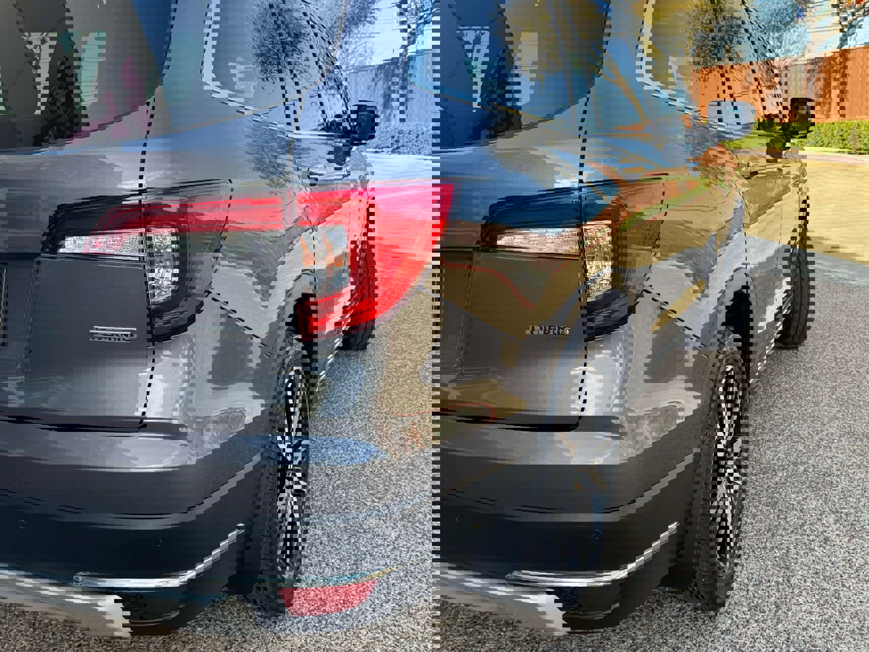 Used 2022 Honda Pilot Touring image 3