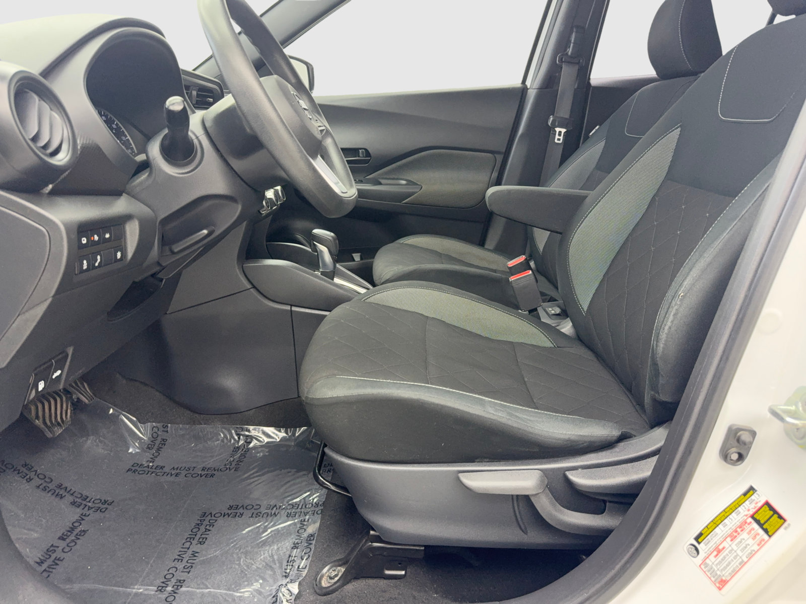 Used 2020 Nissan Kicks S FWD image 31