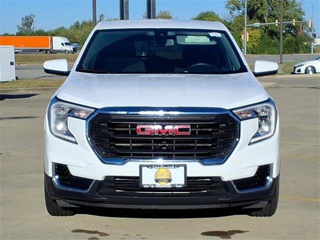Used 2024 GMC Terrain SLE image 7