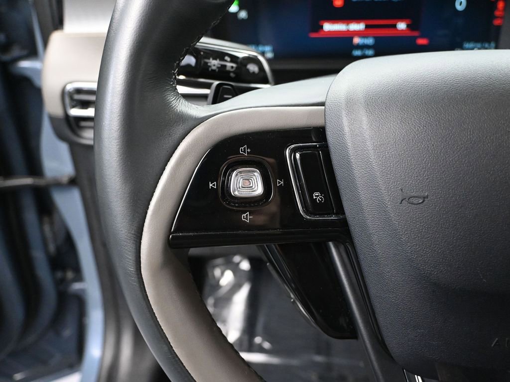 Used 2023 Lincoln Corsair Reserve image 26