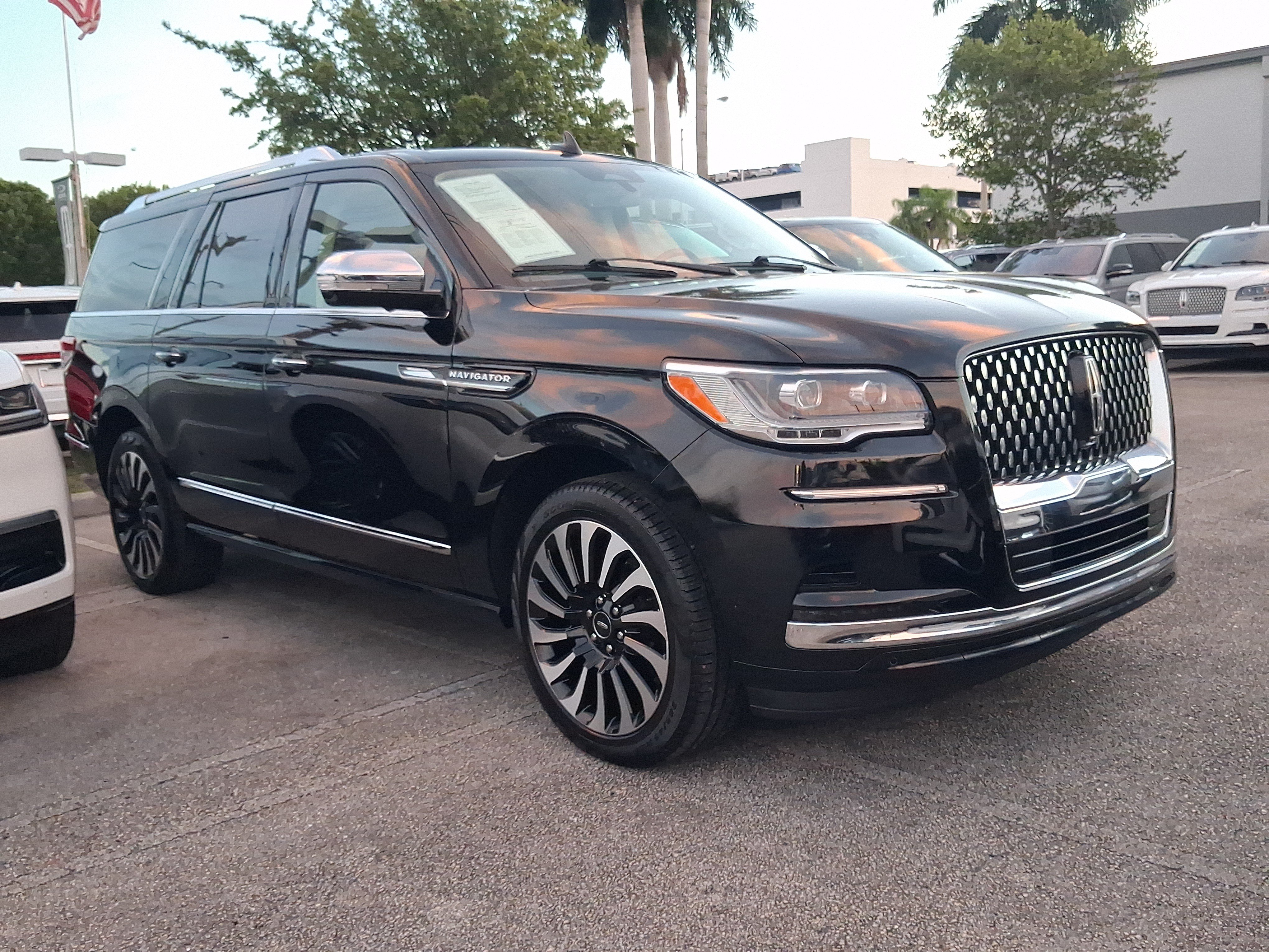Certified 2022 Lincoln Navigator L Black Label AWD/4WD image 21