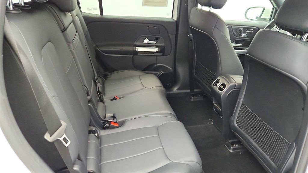 Used 2024 Mercedes-Benz EQB 250+ image 21