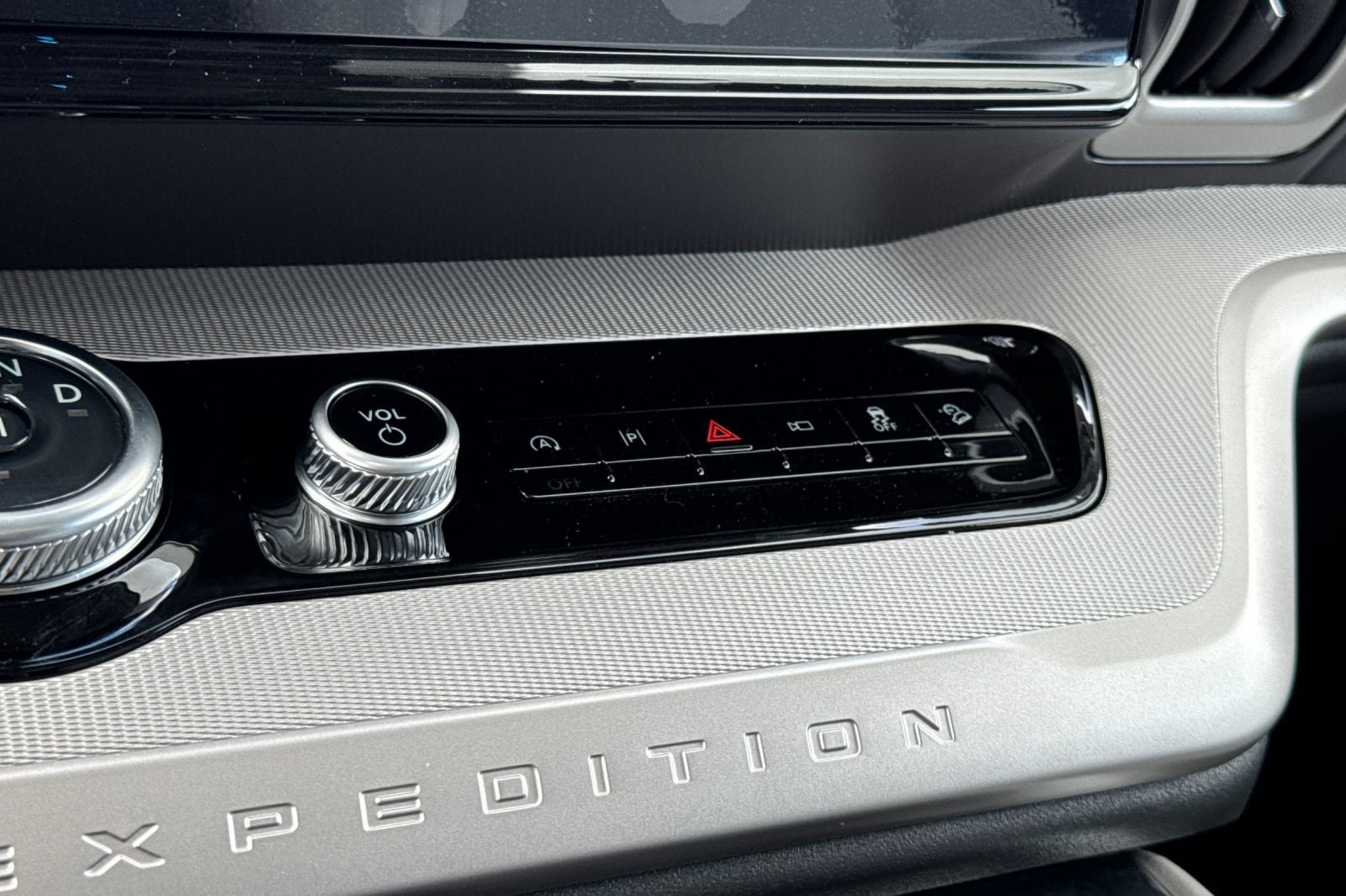 New 2026 Ford Expedition Active AWD/4WD image 19