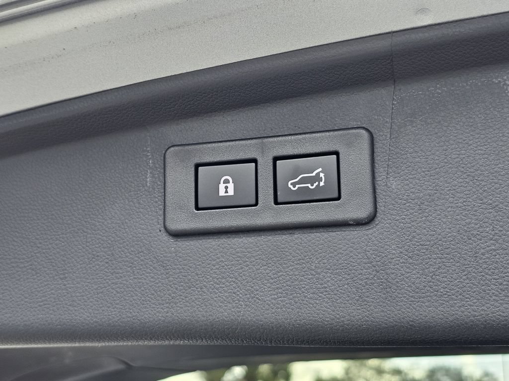 Certified 2023 Subaru Outback Limited AWD/4WD image 10